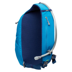 Nathan Limitless 8L front pocket provides quick access to phone