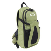 Oakley Seeker Traverse RC Hydra Bag main compartment keeps gear organized for rides