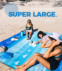 OCOOPA Bohemian Beach Blanket dries quickly after splashes, staying comfortable on damp sand.