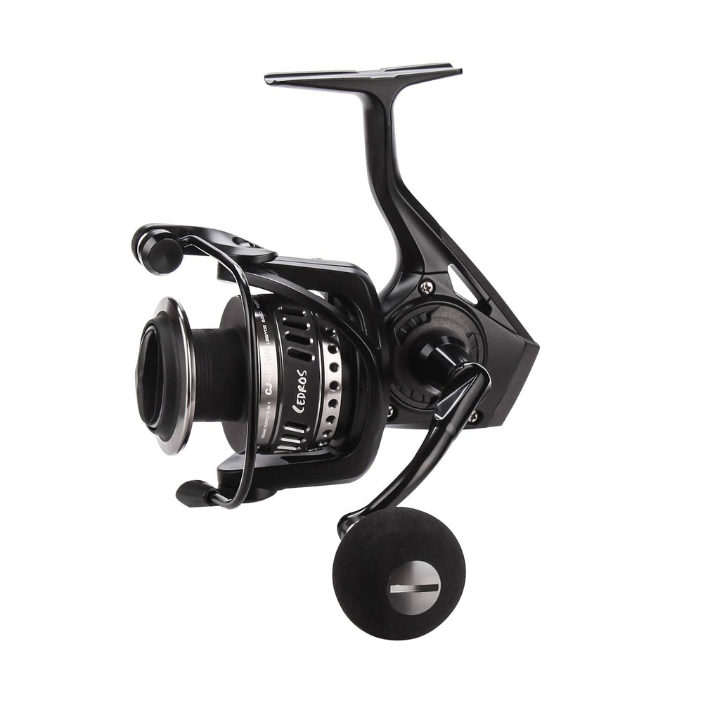 Okuma Cedros CJ-600H close-up showing Dual Force Drag for smooth saltwater stopping power.