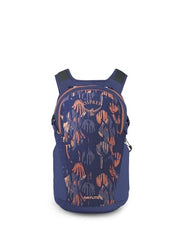 Osprey Daylite commuter backpack with luggage pass-through for airport travel.