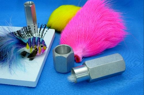 Peak Vise Magnum Hex Stacker closeup showing large hair bundles for bucktail patterns