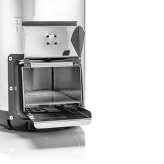 Petromax Rocket Compact Stove at a campsite enables quick warm meals