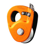 PETZL Micro Traxion: ultra-light, compact pulley ideal for progress capture on rope systems.