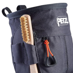Petzl SAKAPOCHE pocket securely holds keys and an energy bar