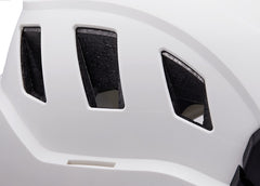 Petzl Strato Vent centerfit-flipfit for precise centering and storage