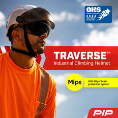 PIP Traverse with MIPS technology reduces rotational forces on angled impacts.