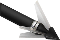 QAD Exodus broadheads blade close-up showing 0.040 blades for strong penetration