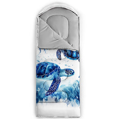 QOOMO Turtles sleeping bag hood closeup highlights adjustable drawstring warmth during chilly nights