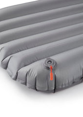 Rab Stratosphere 5.5 Regular close-up of 2-way valve for micro-adjustments