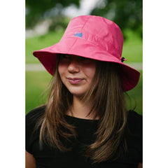 Rainraps Rain Cap with a water-repellent wide brim for sun and rain protection on the go