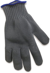 Rapala BPFGS fillet glove small provides secure grip for precise fish cleaning.