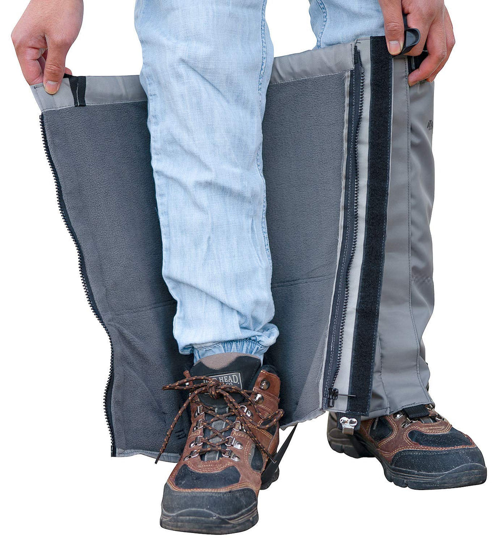 Razer Gaiters water-repellent fleece-lined gaiter protects you in snowy conditions.