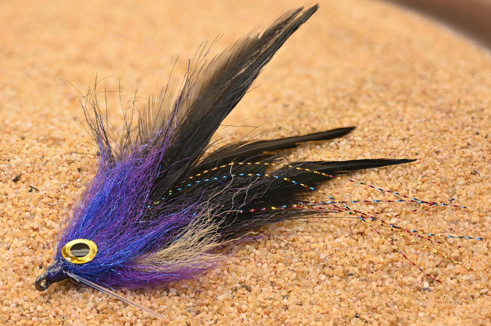 Region Fishing Saltwater Mullet Fly for tarpon, lifelike action for casting.