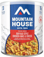 SAFECASTLE serving bowl with Buffalo Mac & Cheese ready to eat on a camping trip