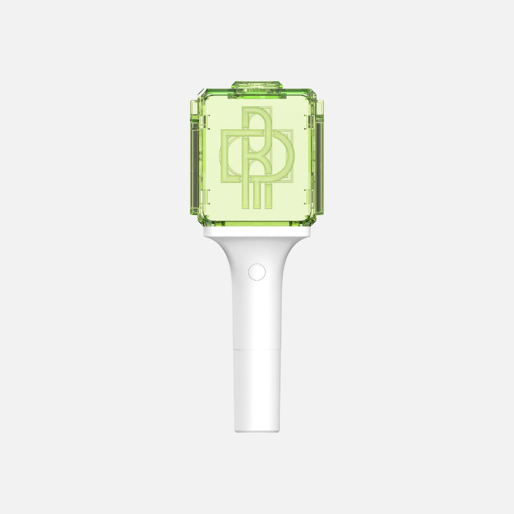 Dreamus NCT Dream Light Stick Ver.2 Green out box highlights authentic packaging for safe purchase.