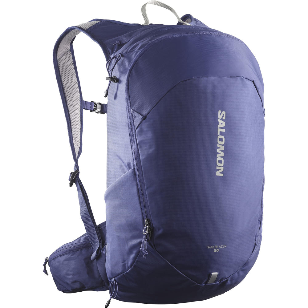 Salomon Trailblazer 20L back system keeps you cool on day hikes