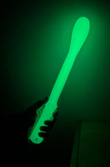 SE 16.75-inch thumper bat with glow visibility for nighttime use.
