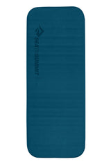 Sea to Summit Comfort Deluxe mat top view, plush 4-inch thickness for comfort.