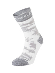 Seamless footbed on SEALSKINZ Reepham mid jacquard sock reduces pressure points during cycling