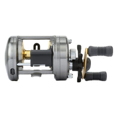SHIMANO Corvalus 400 rear view highlights solid aluminum frame and anti-reverse reliability.