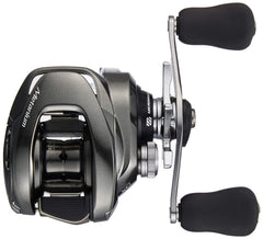 Shimano Metanium XG Right reel spool close-up for smooth line winding.