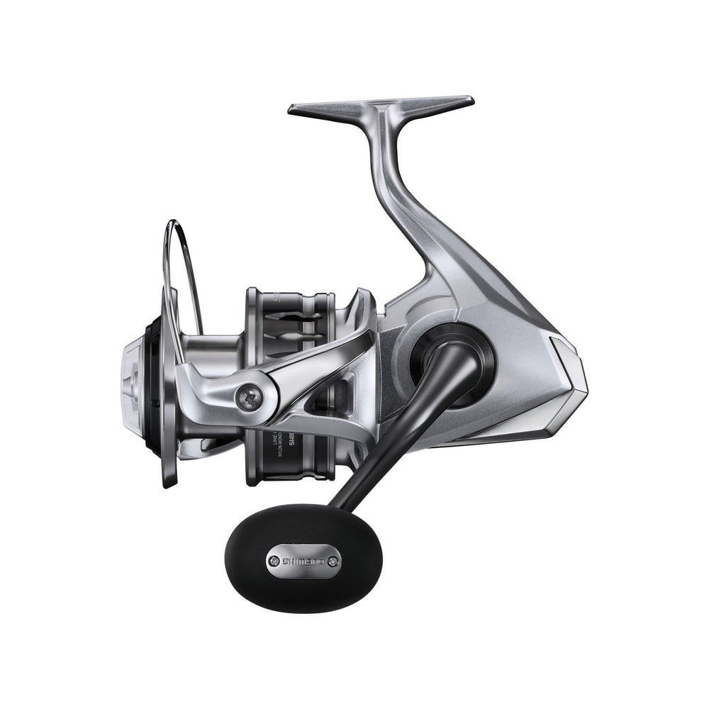 SHIMANO SARAGOSA SW A 8000HG bail arm for stable line retrieval during casting.