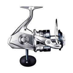 SHIMANO SARAGOSA SW A 8000HG infinity-drive mechanism delivering smooth winding.