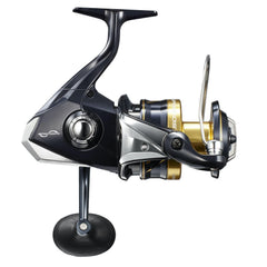 Shimano SPHEROS SW A 18000HG reel in hand showing sturdy gearing for big-game pursuits