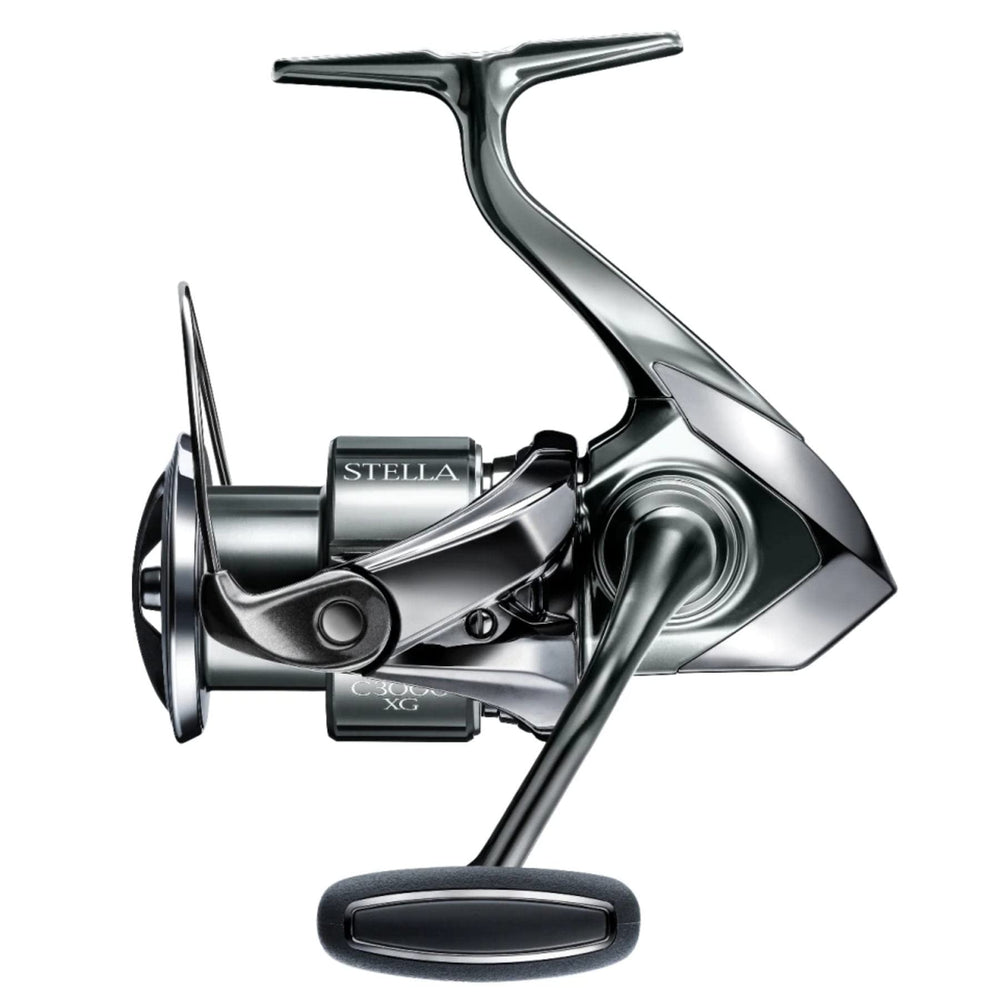 Shimano Stella 22 C3000XG reel with Infinity Drive for smooth retrieves under heavy loads.