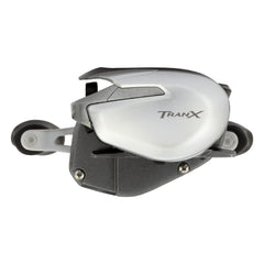 Shimano TRX150HGA compact body enhances grip and control during retrieves.