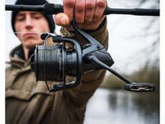 SHIMANO Ultegra 14000XTE reel handle and body reveal robust gearing and build quality.