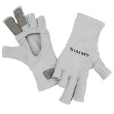 Simms SolarFlex fingerless glove enhances dexterity for knot tying and lure rigging.