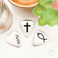 SM Design hobby-themed guitar picks highlight craftsmanship for everyday use.