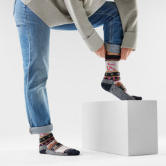 Smartwool Everyday Alpine Apres Crew Socks charcoal side view emphasizes flexible knit.