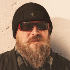 Speedy Pros dark grey patch beanie with warm knit for all-day wear.