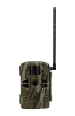 Stealth Cam Connect Max 2.0 battery compartment shows 16 AA capacity.