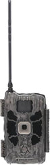 Deceptor No-Glo LED array illuminates the scene without startling wildlife.