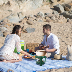 TEHAUX kerosene burner doubles as cooking and heating tool for outdoor adventures.