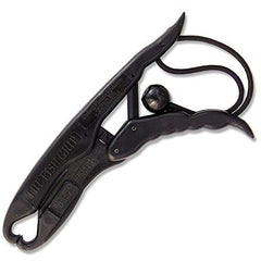 The Fish Grip Black with over-center locking securely grips fish lips for easier handling.