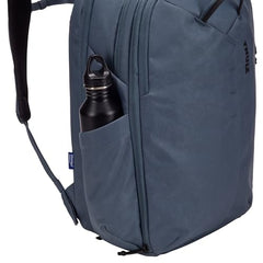 Thule Aion TPU divider demonstrates organized interior separation.