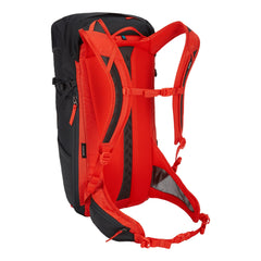 Thule AllTrail 25L main compartment access from side for on-the-go packing