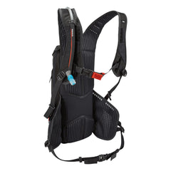 Thule Rail hydration pack Retrak hose visible for magnetic, hands-free sipping