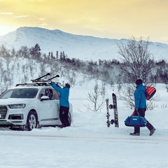 Soft rubber arms protect skis from scratches during transit.