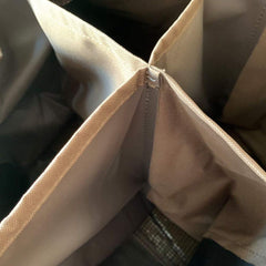 THUNDERBAY 12-slot decoy bag drain design promotes fast drying and moisture relief.