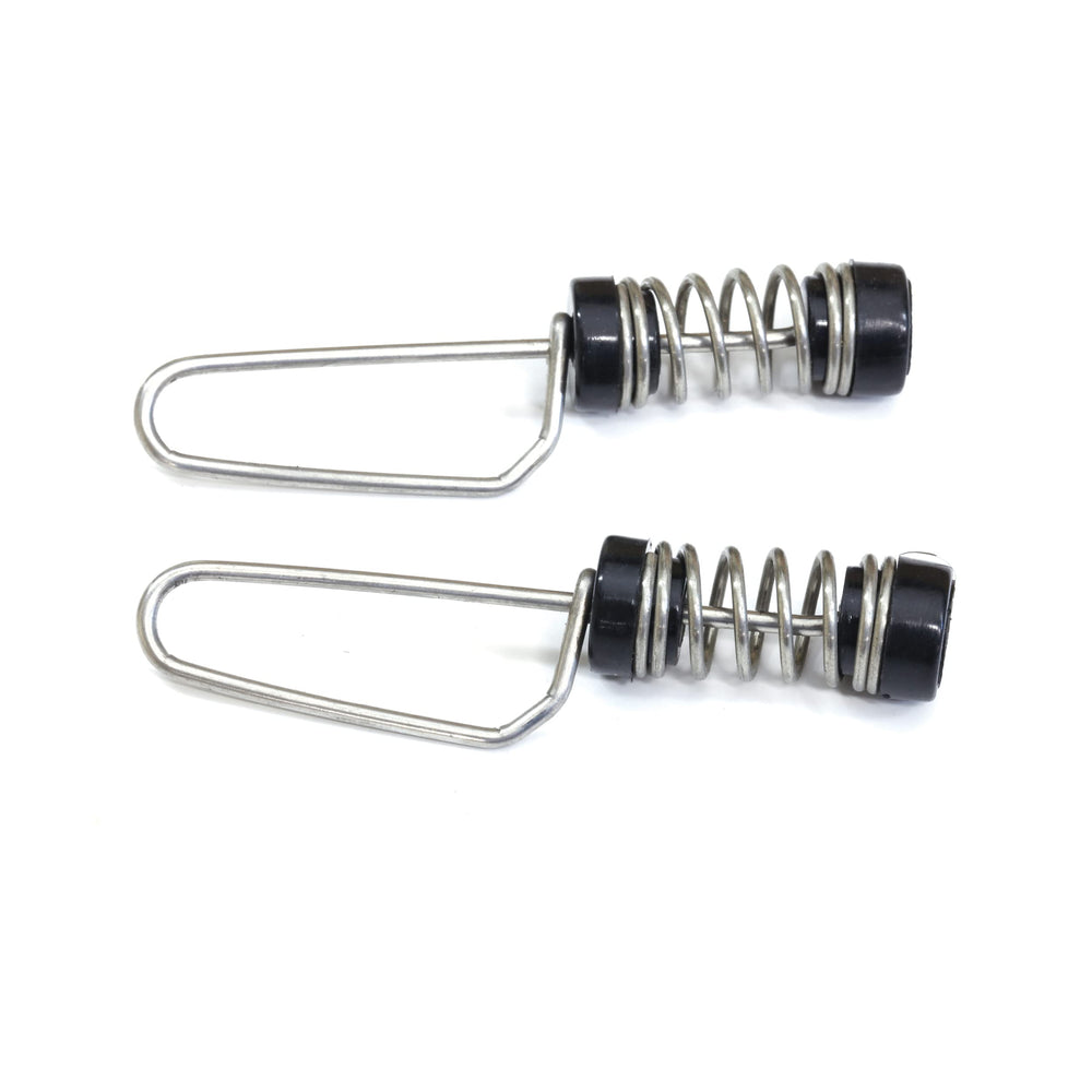 Tigress halyard flag clip demonstrates secure flag attachment for outrigging gear.