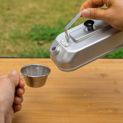 Foldable handle design on the Tissting kettle for safe storage