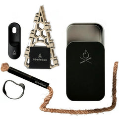 Überleben FireKit hexarod-sparks image shows reliable ignition for campfires in any condition.