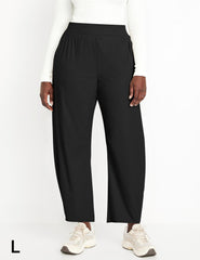 Ugerlov barrel pants with pockets for secure storage during hikes