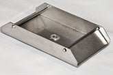 Ultramatic Feeders 1/4-inch hubbed gate spinner plate reduces spills and adds a feeding cue.